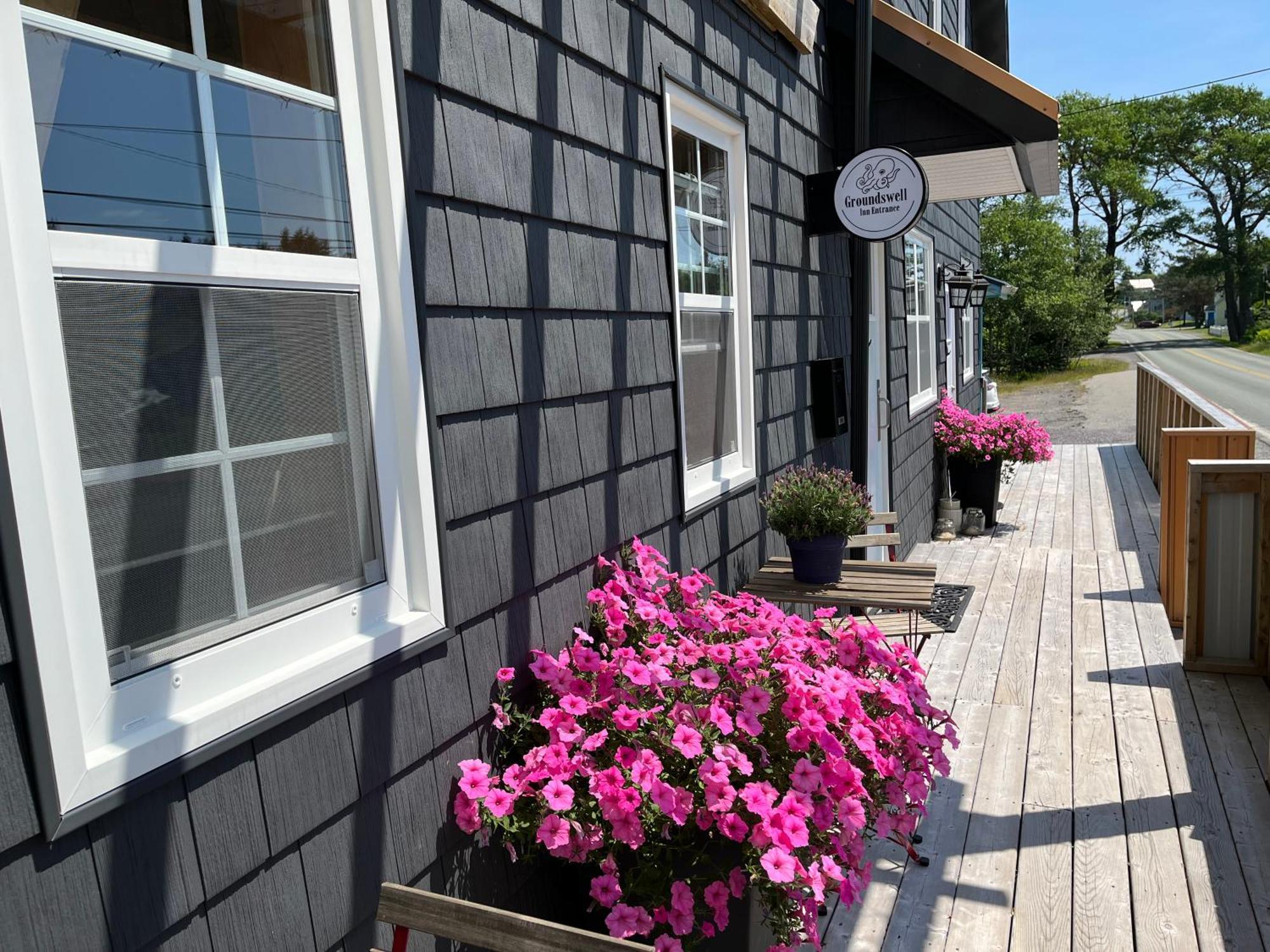 Groundswell Pub & Inn D'Escousse Luaran gambar