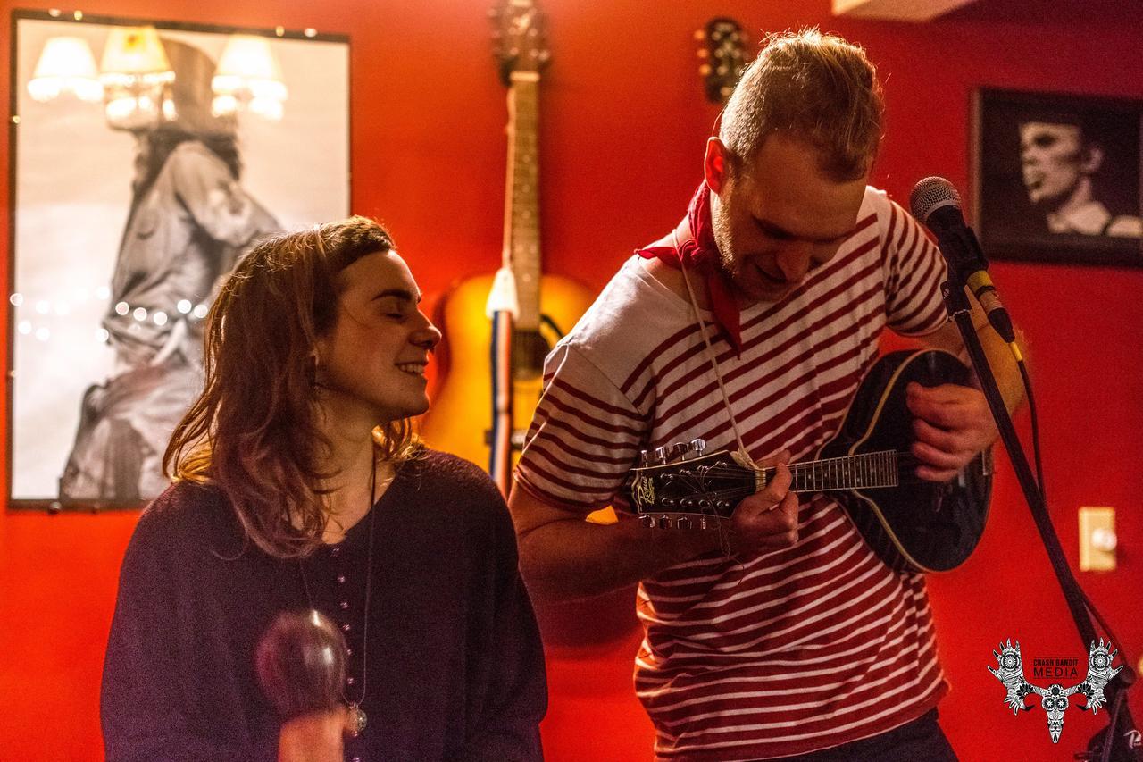 Groundswell Pub & Inn D'Escousse Luaran gambar